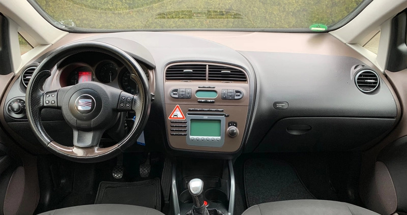 Seat Altea XL cena 16900 przebieg: 218000, rok produkcji 2007 z Mieroszów małe 466